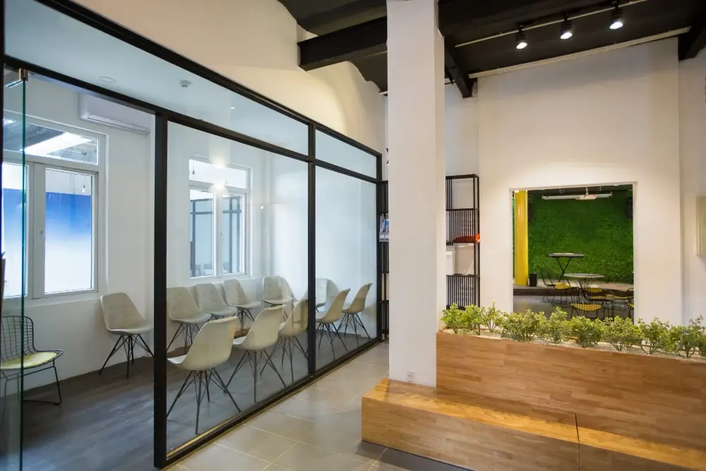 Use Glass and Light to Create an Open Feel in the Office